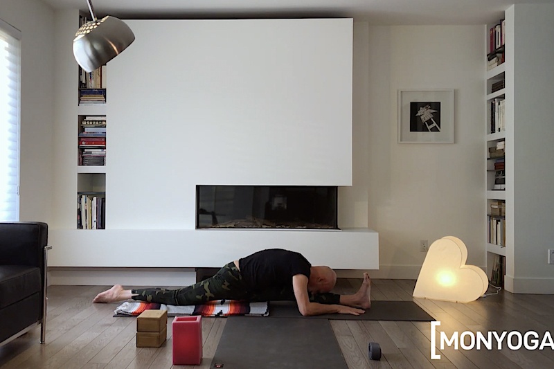 Cours de Yoga en ligne pour progresser vers la Split (Hanumanasana)