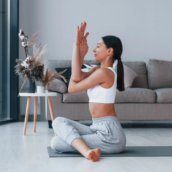 Suivre une formation en Yin Yoga en ligne pour approfondir sa pratique